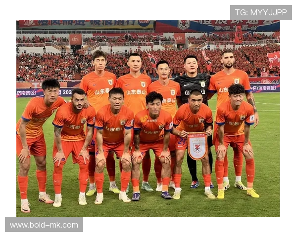 亚洲杯东道主再创辉煌，主场优势助力球队强势晋级四强